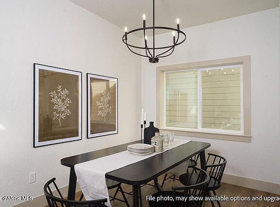 5th image of 490 E Sandmyrtle Ave