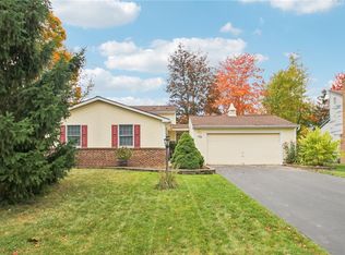 179 Crossroads Ln, Rochester, NY 14612