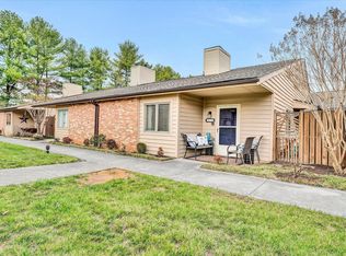 410 Windward Dr SW, Roanoke, VA