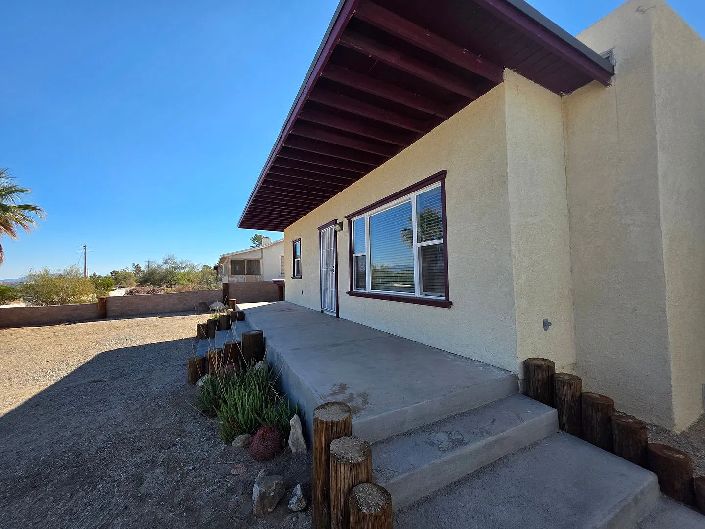 Fantastic 2 Bedroom home rent ready — Photo 3