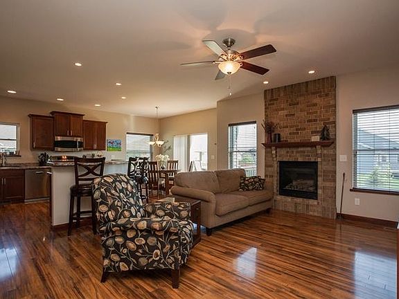2nd image of 441 Rolling Hills Dr
