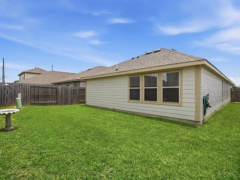 18463 Running Shadow Ct — Photo 35
