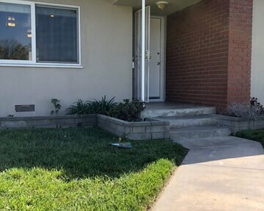 2nd image of 1238 E Louisa Ave