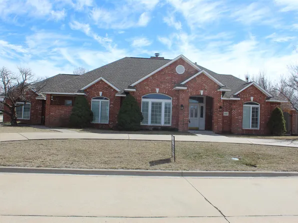 4426 Kinnyon Dr, Woodward, OK 73801