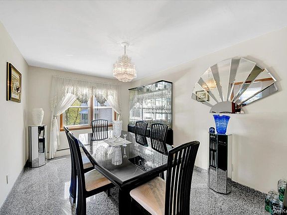 4th image of 1149 Jensen Avenue