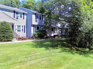 53 Boulder Dr, Londonderry, NH 03053