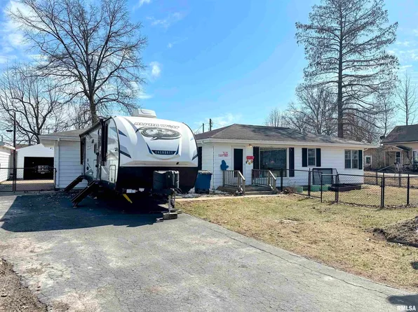 308 S East St, Pinckneyville, IL 62274