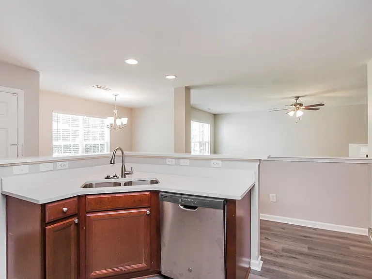 3834 Pauline Ln — Photo 10