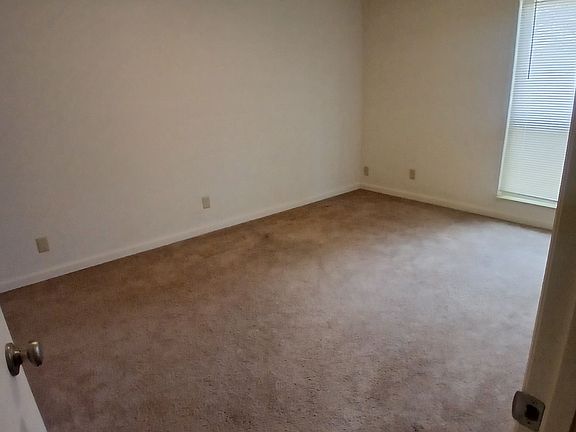 5th image of 11480 Beirut Ct #201