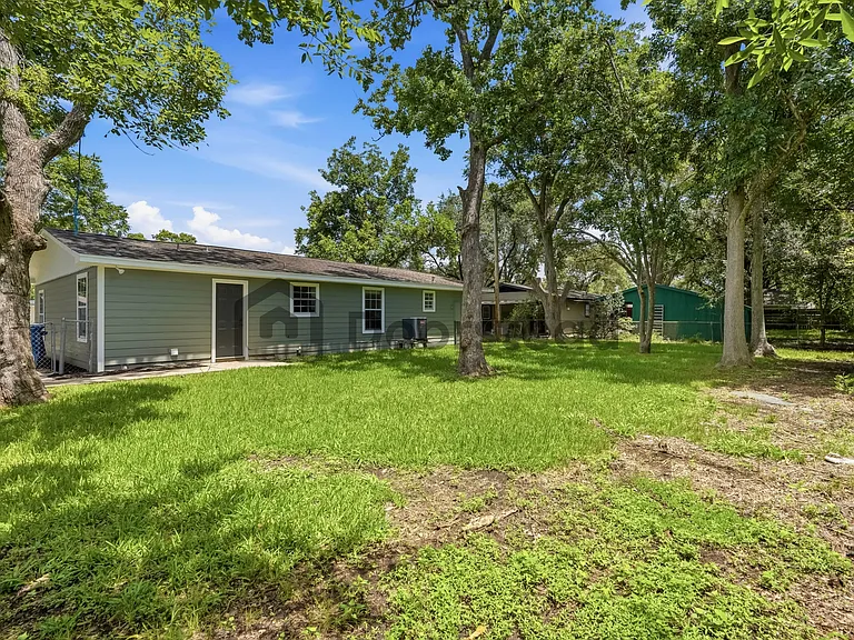217 W Wilkins St — Photo 25