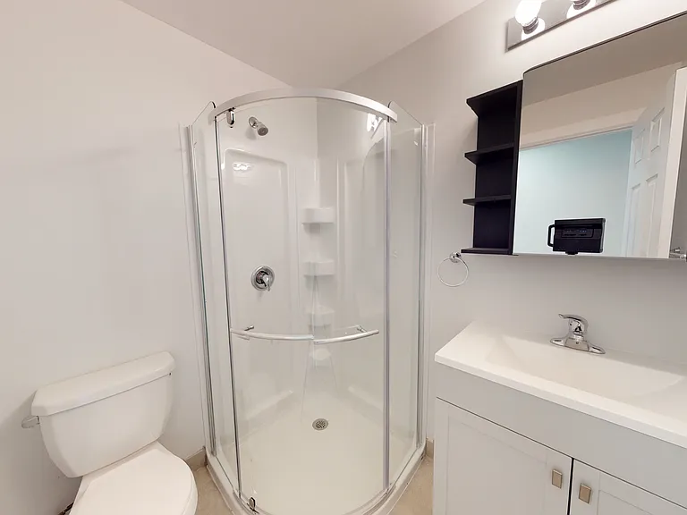 323 Besserer St #3-R02 — Photo 3