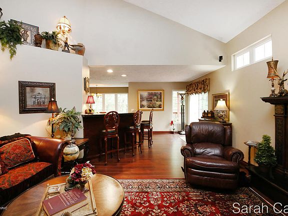 5th image of 7144 Belmont Ave NE