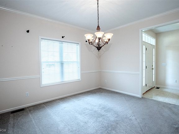 3rd image of 17297 Greenwood Dr