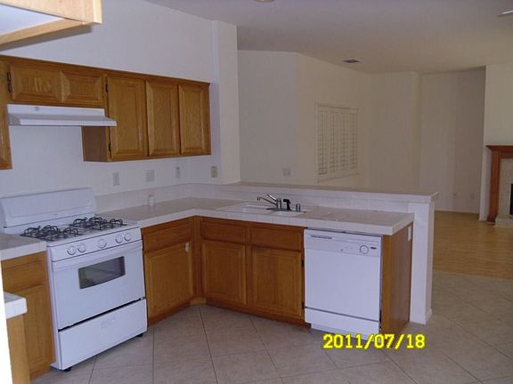 5th image of 24091 Verdun Ln