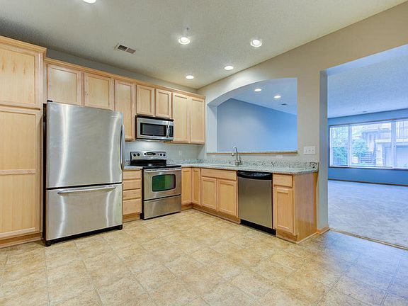 5th image of 11165 Kinsley St