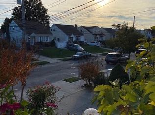 25943 147th Dr, Rosedale, NY 11422