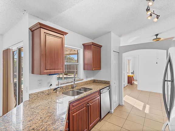 2nd image of 3749 SW Kasin Street