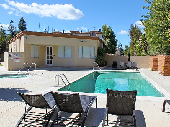 3rd image of 22321 Victory Blvd #142