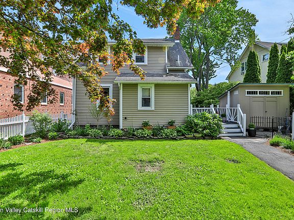 3rd image of 126 Lighthouse Drive
