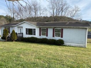 221 Bradford Dr, Beckley, WV 25801