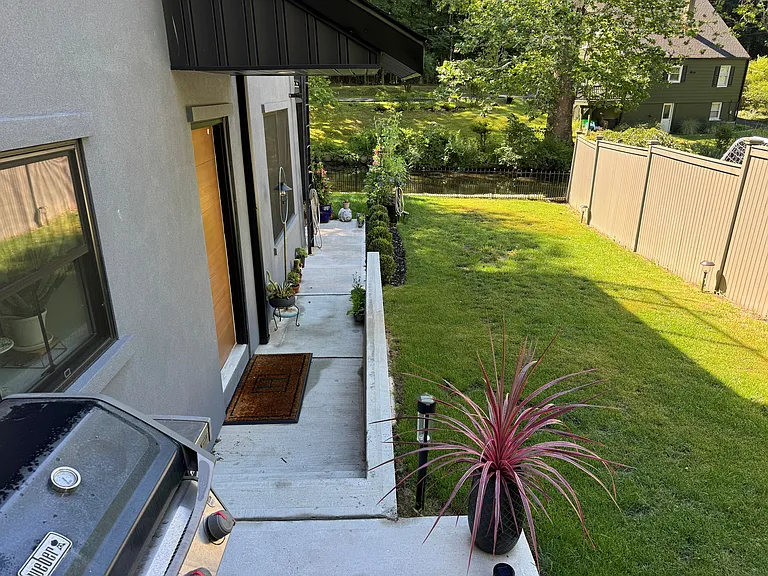 229 Piermont Ave — Photo 24