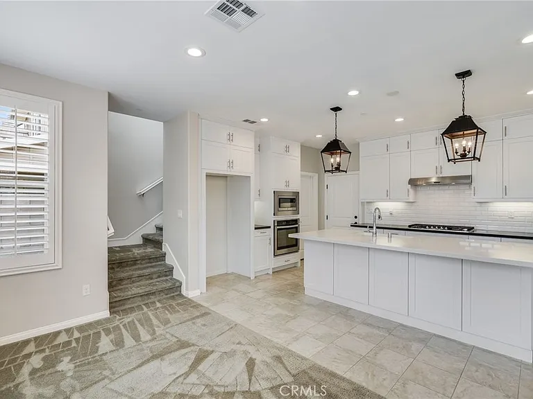 21 Marcar Ln — Photo 8