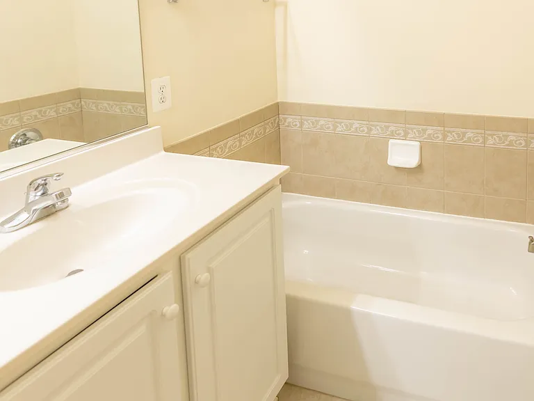 12824 Clarksburg Square Rd #105 — Photo 77
