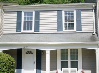 5827 Apple Wood Ln, Burke, VA 22015