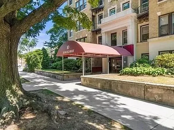 11 Jamaicaway Ct, Jamaica Plain, MA 02130