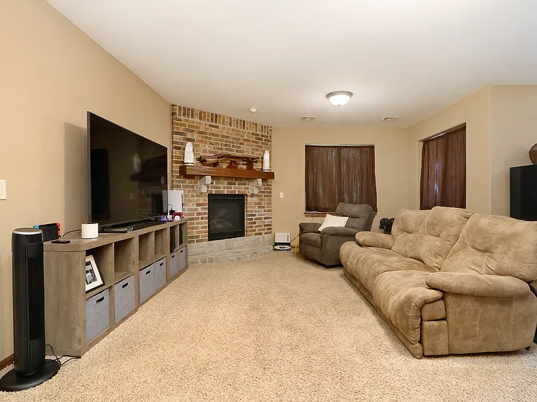 825 Laussac Dr — Photo 34