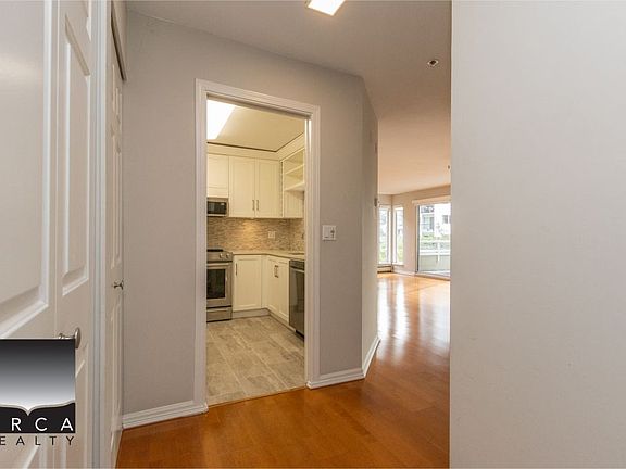 5th image of 2150 Marine Dr #5
