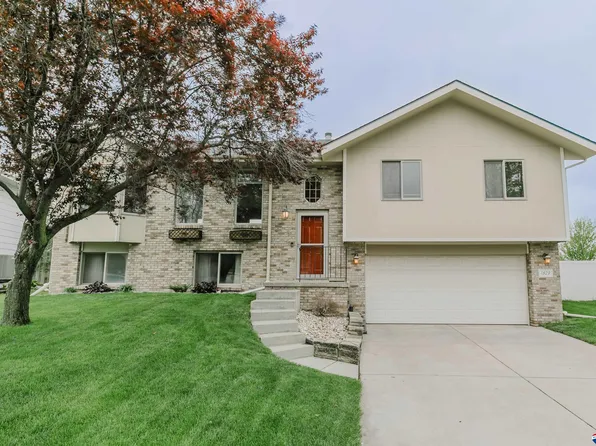 1829 W Apricot Ln, Lincoln, NE 68522
