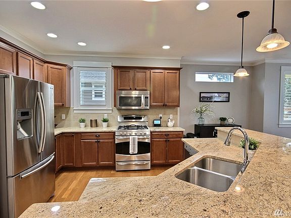 2nd image of 11121 SE 234th Pl