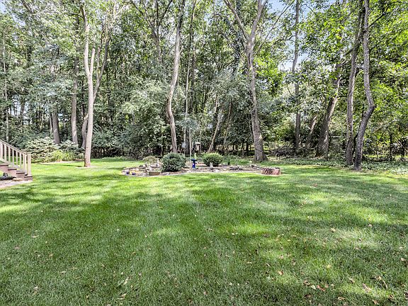5th image of 2152 Lake Wood Dr