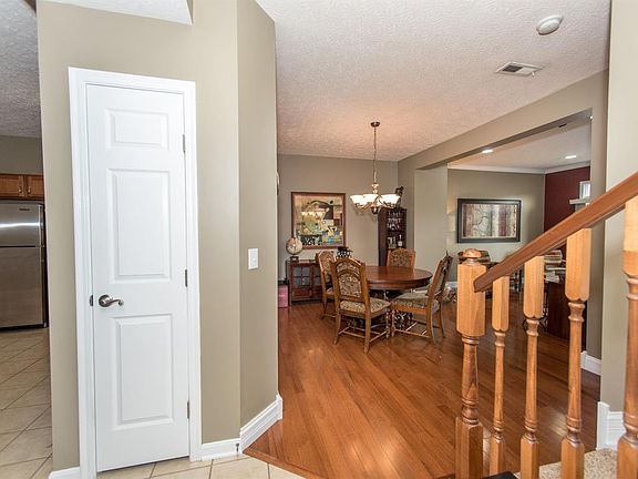 3rd image of 6510 Twin Lakes Dr
