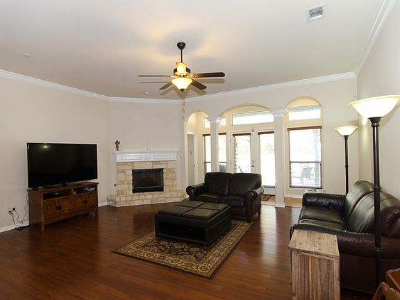 3rd image of 4510 Monterosa Ln