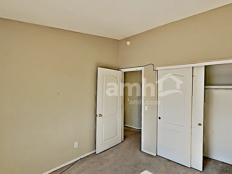 30300 N Royal Oak Way — Photo 15