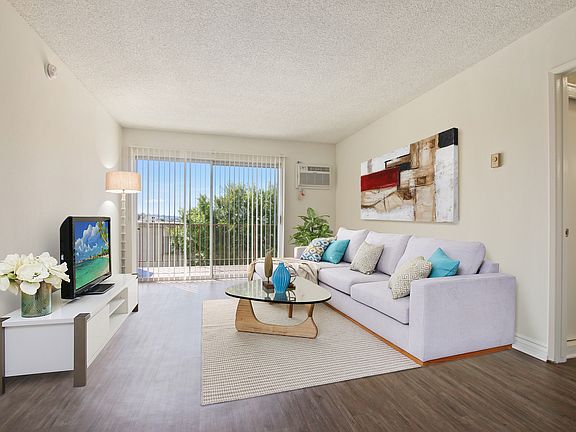 5th image of 3230 Overland Ave #1019089