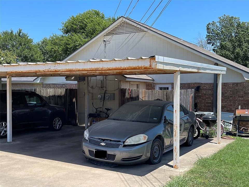 2nd image of 1401 Chapel Ridge Rd #1403