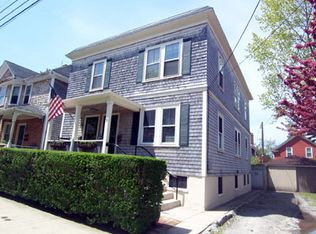 9 Earl Ave #1, Newport, RI 02840
