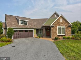 7 Snyder Hill Rd, Lititz, PA 17543