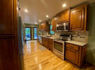 14600 NW Smith Dr, Parkville, MO 64152