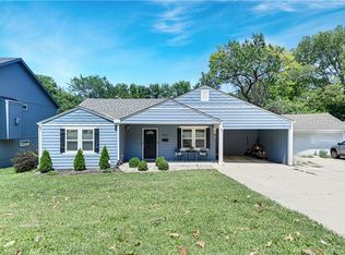 8504 W 78th St, Overland Park, KS 66204