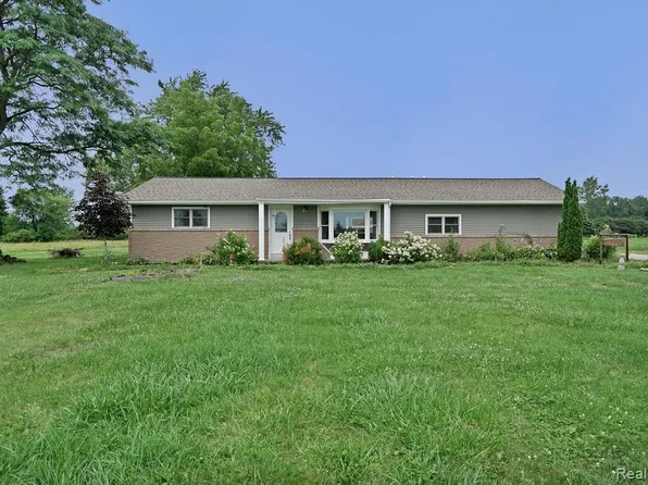 28645 32 Mile Rd, Richmond, MI 48062
