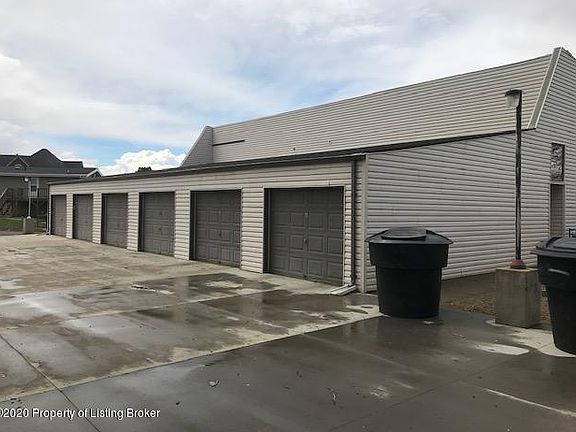 3rd image of 104 Kuchenski Dr