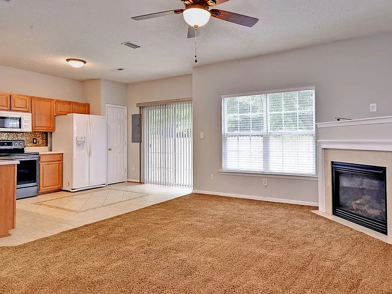 405 Dorothy Dr — Photo 10