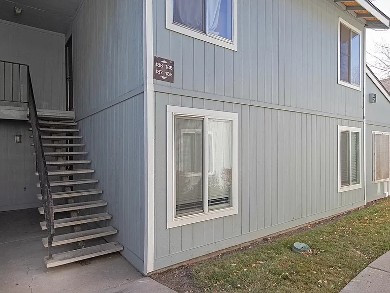 4606 Neil Rd #185 — Photo 21