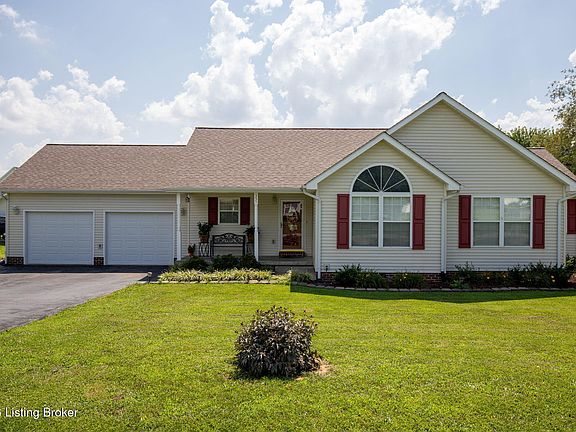 3rd image of 355 Logan Ln