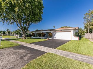 920 NW 92nd Ave, Hollywood, FL 33024