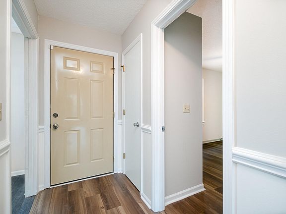 4th image of 306 1st St